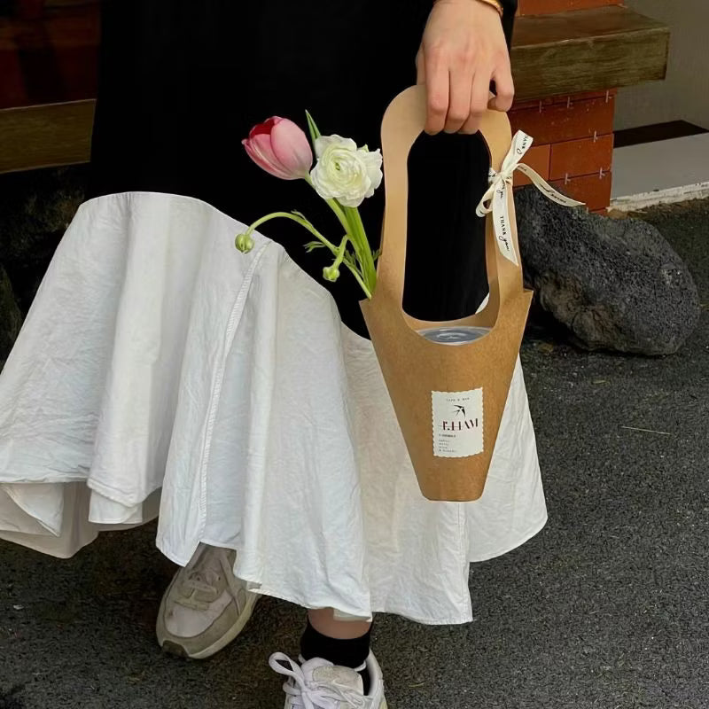 Paper bags for takeaway flowers, bouquets, flower delivery, handmade flowers