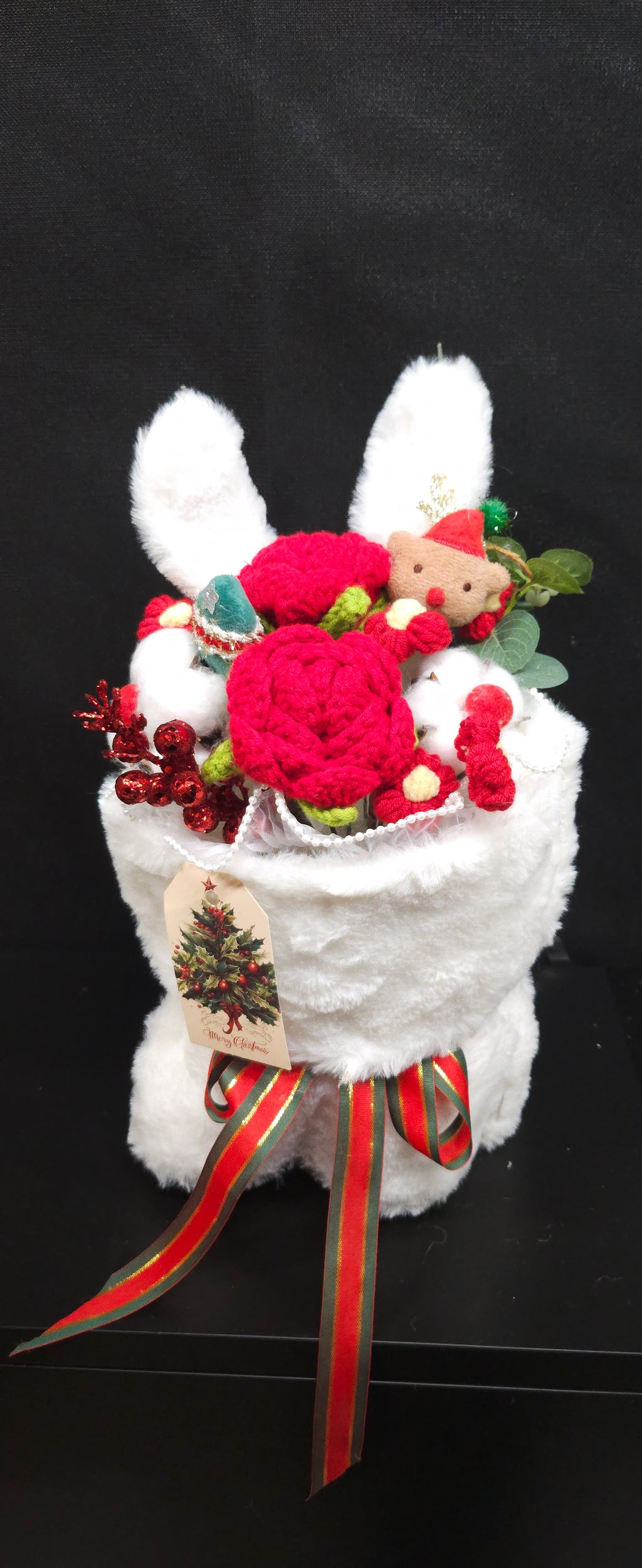 Floral designs from Anna Tran's shop.