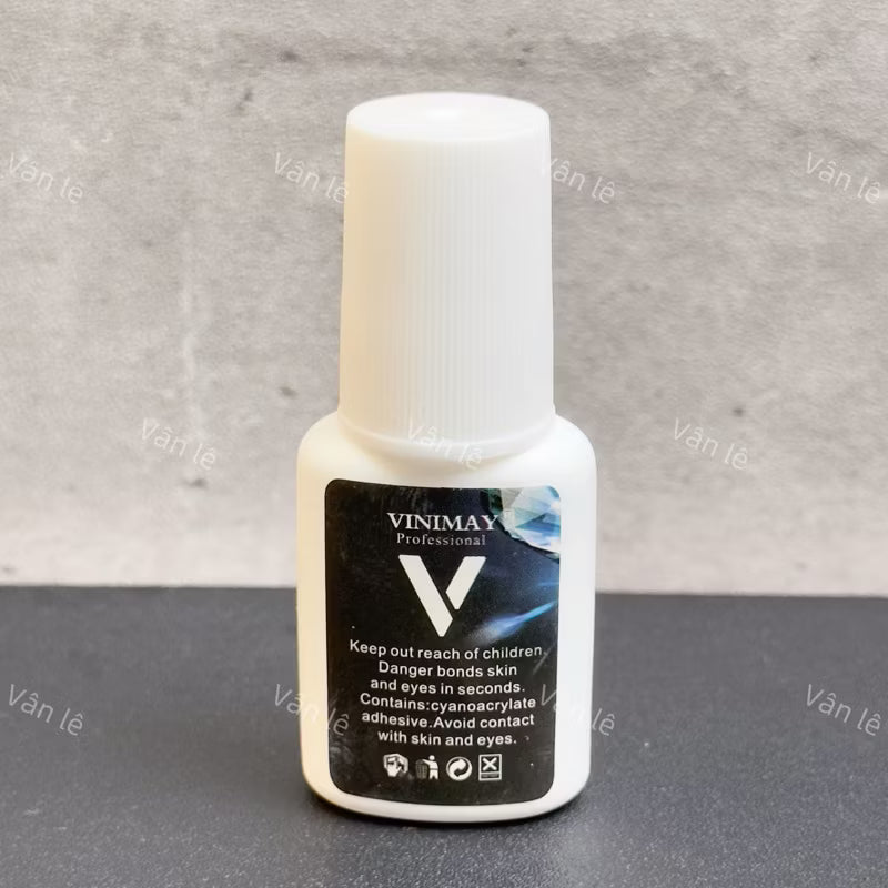 Nail glue