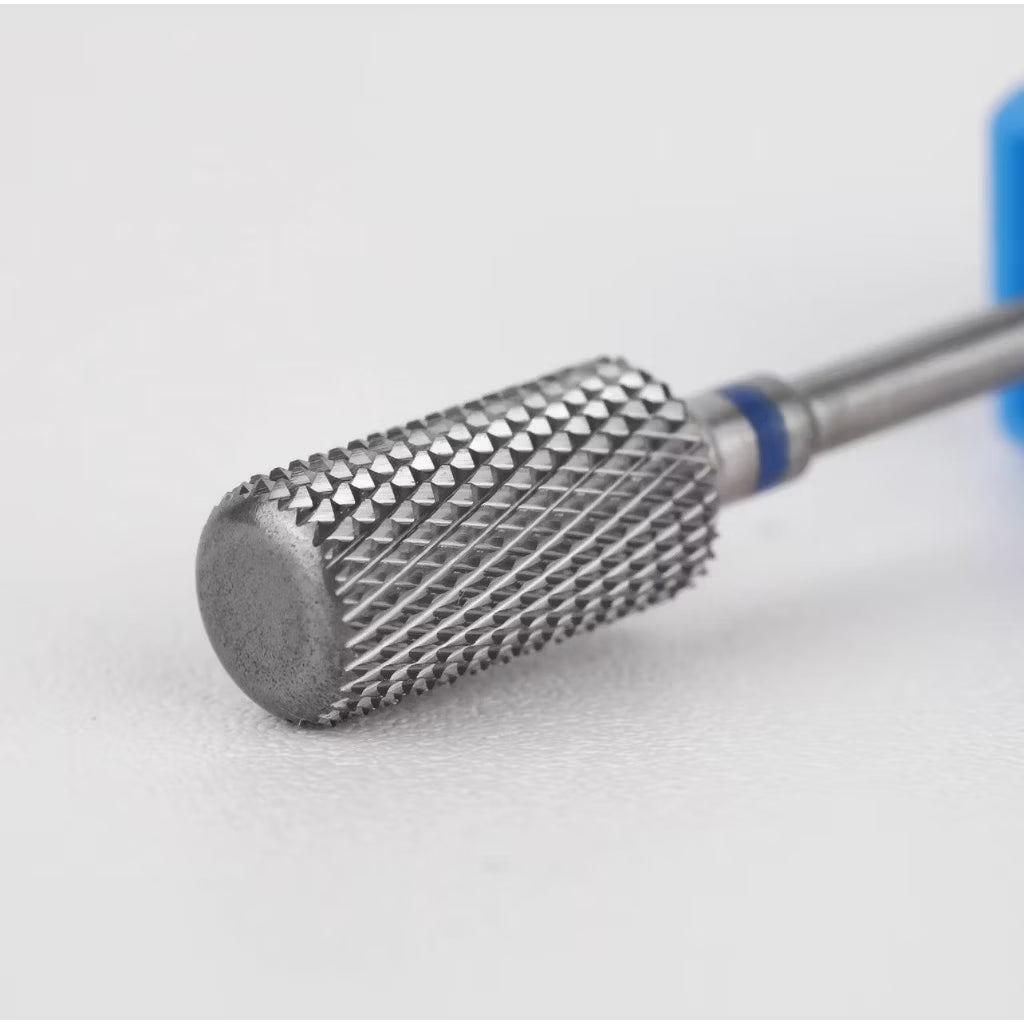 Fine, super smooth American standard grinding head breaks down gel and powder, does not shoot dust, does not heat the nail